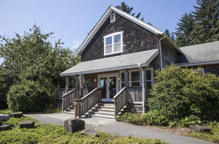 Exterior view of OIMB Library