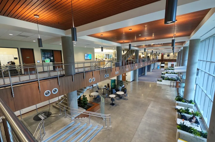 UO Portland Library and Learning Center building lobby and 2nd floor library